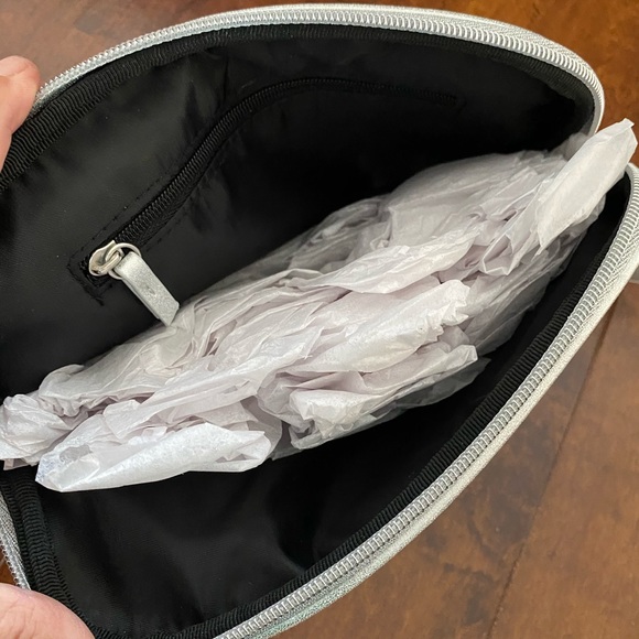 Victoria’s Secret Limited Edition Cosmetic Bag - Picture 6 of 7